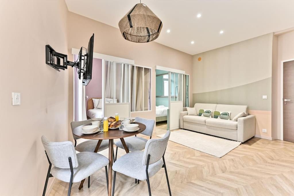 Appartement Proche Parc Monceau - III Parigi Esterno foto