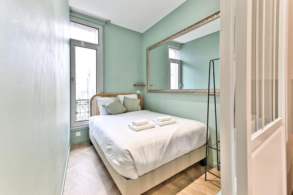 Appartement Proche Parc Monceau - III Parigi Esterno foto