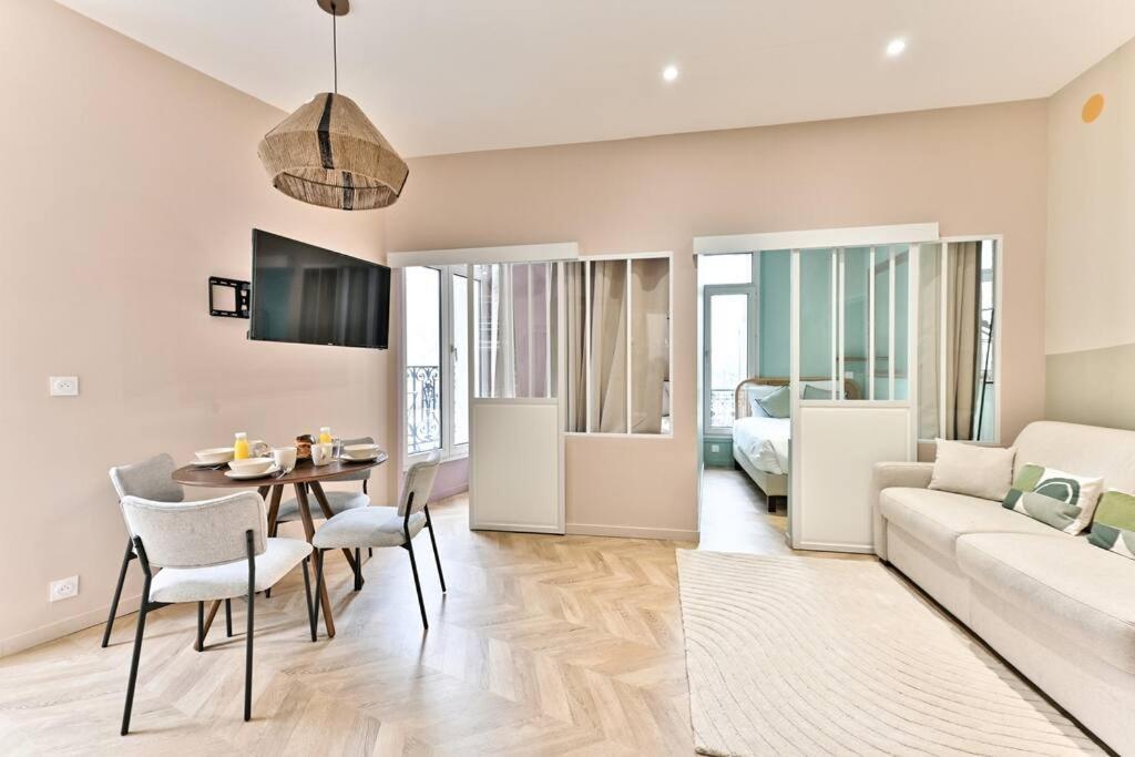 Appartement Proche Parc Monceau - III Parigi Esterno foto