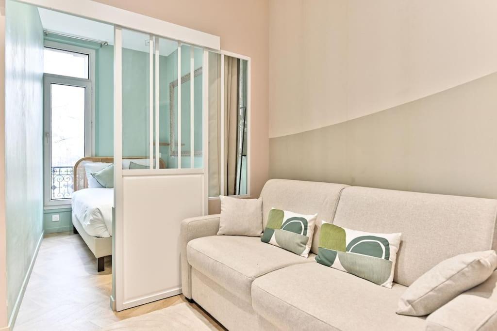 Appartement Proche Parc Monceau - III Parigi Esterno foto